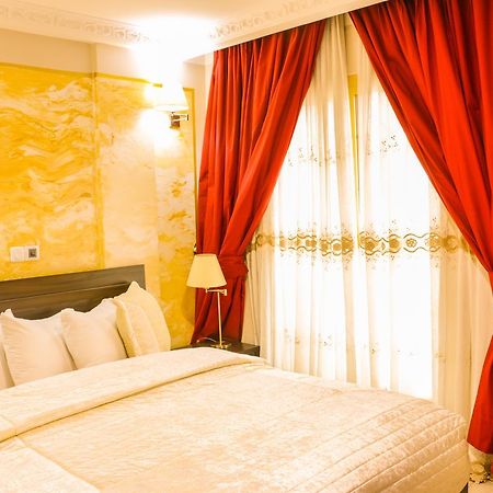 Noubou International Hotel Дуала Екстер'єр фото