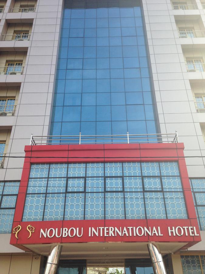 Noubou International Hotel Дуала Екстер'єр фото