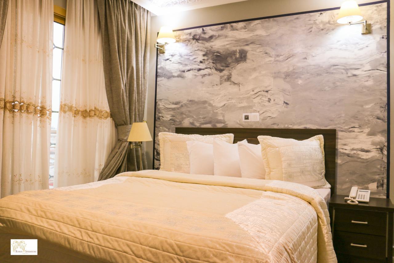 Noubou International Hotel Дуала Екстер'єр фото