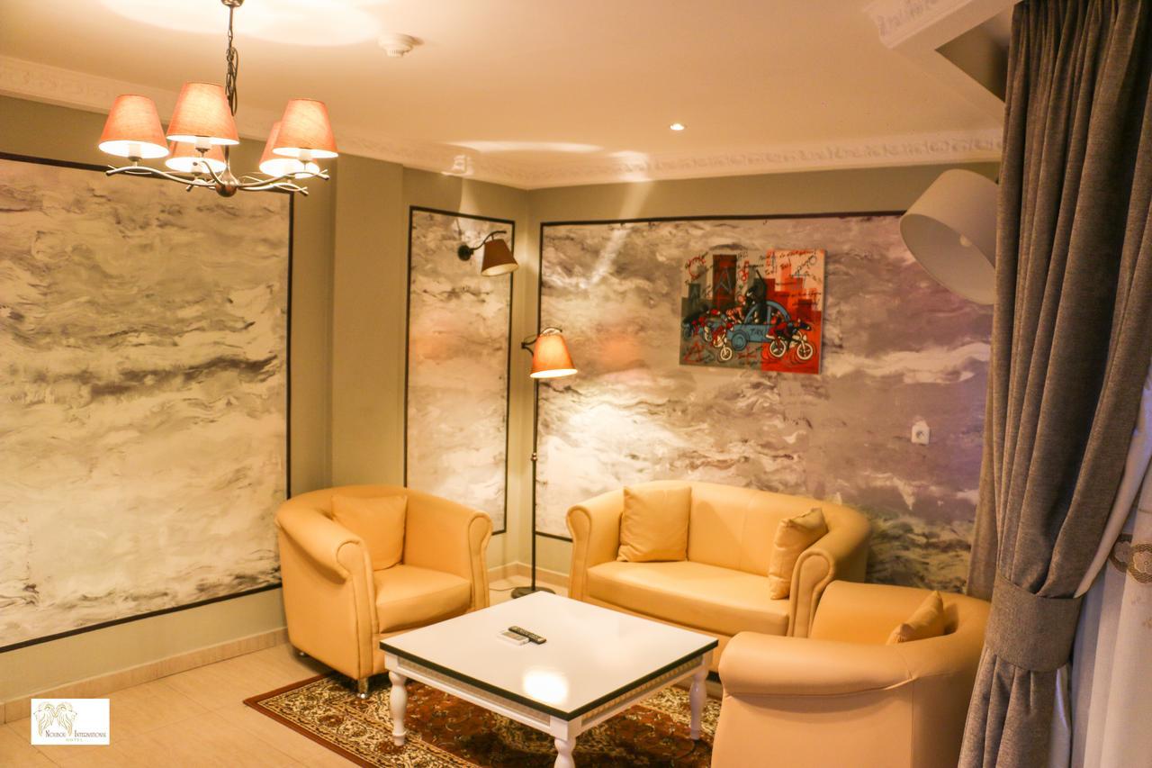 Noubou International Hotel Дуала Екстер'єр фото