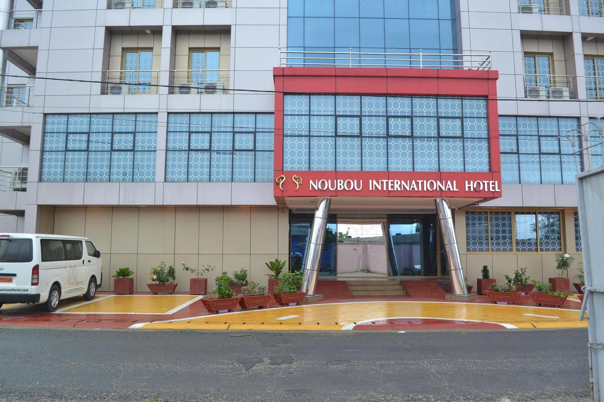 Noubou International Hotel Дуала Екстер'єр фото